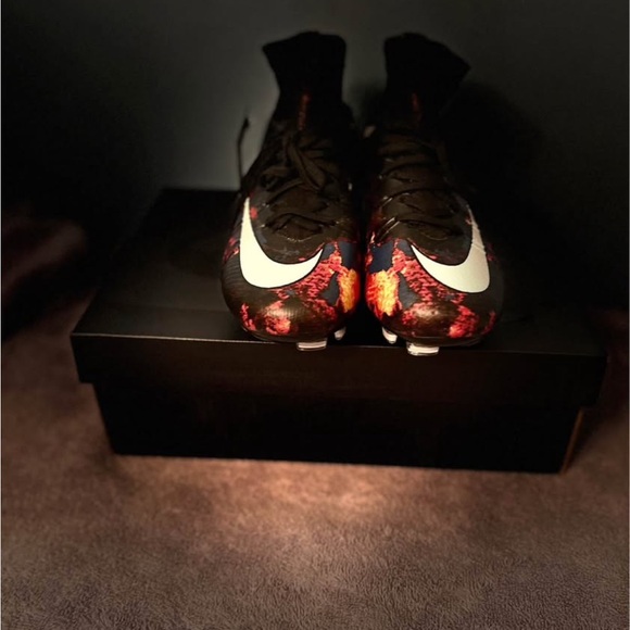 Nike Black and Orange Soccer CleatsNike Mercurial Superfly CR7 - Picture 1 of 4